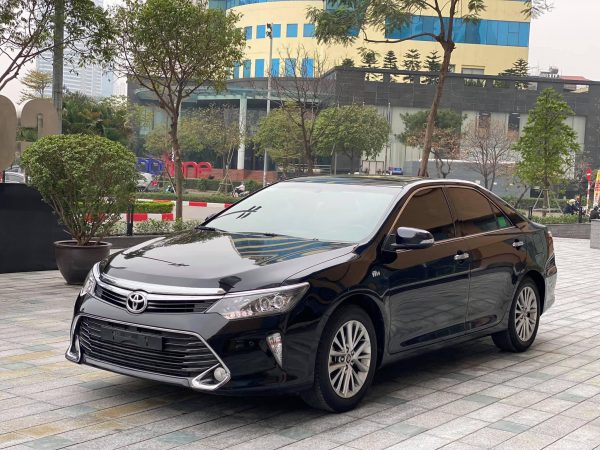Camry 2017 model 2018 den 1.jpg