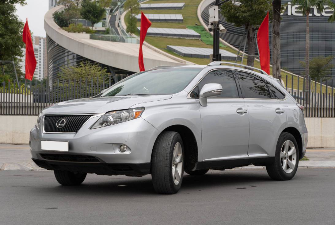 Lexus rx350 2009 canada compressed.jpg